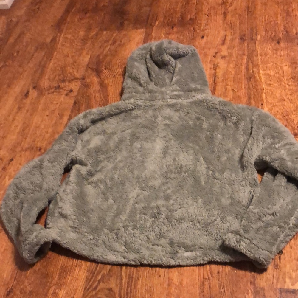 VS Pink Furry Hoodie(New) - Picture 6 of 11
